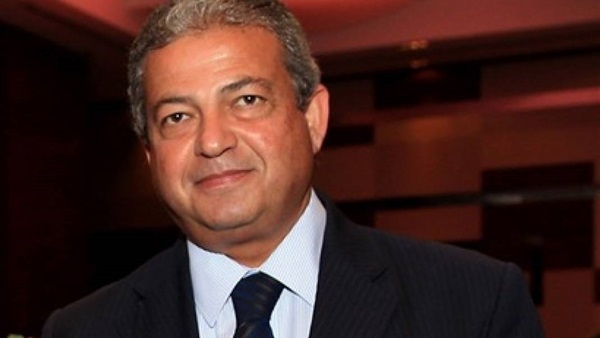 خالد عبدالعزيز