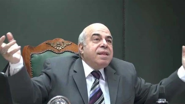 الدكتور أحمد عبده
