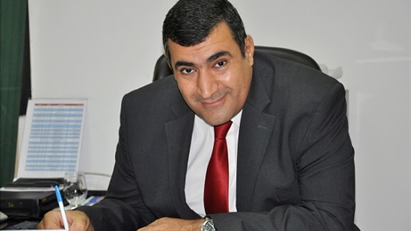 الدكتور السيد تاج