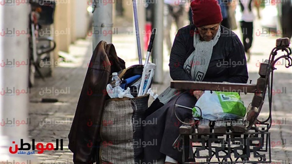 عجوز بلا مأوى سوى