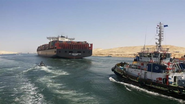 عبور السفن لقناة
