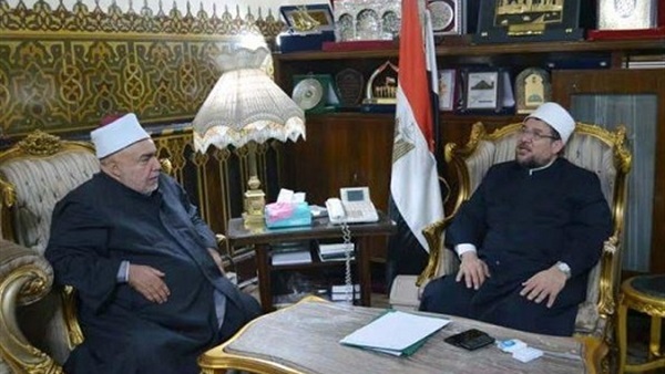 وزير الاوقاف خلال