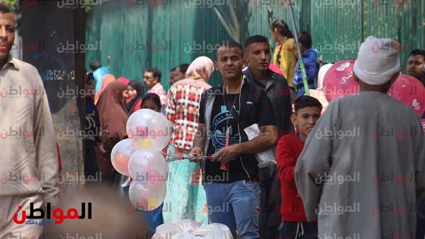 بائعو البطاطا والجيلاتي