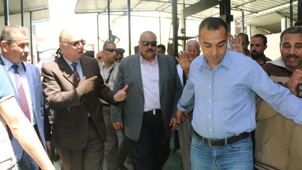 جولة تفقدية لمحافظ