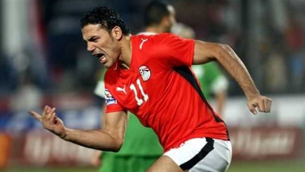 عمرو زكي