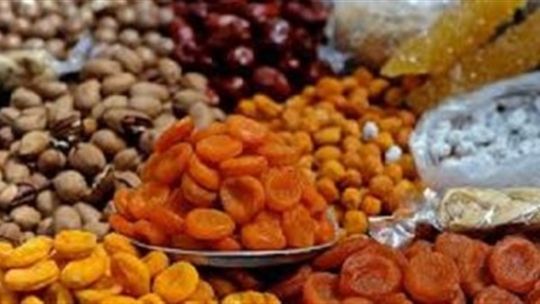 الياميش والتمور