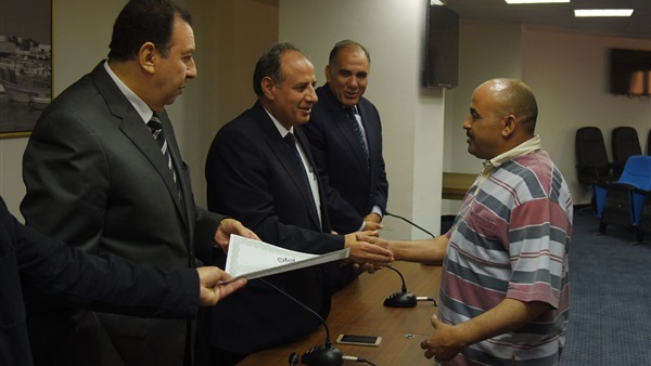 محافظ الإسكندرية