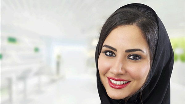 ظهور خصلة من شعر