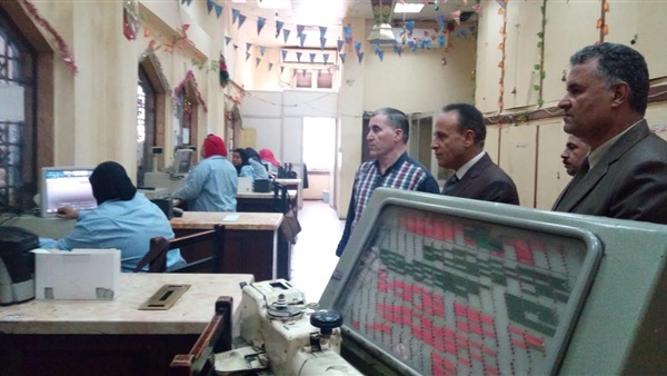جولة مفاجأة لرئيس