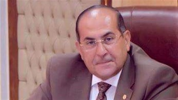 ايمن عبد المنعم محافظ
