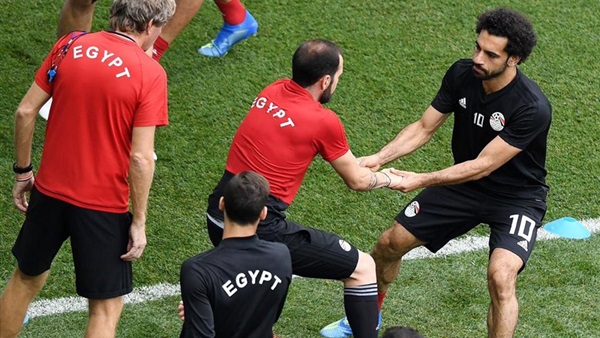  محمد صلاح يؤدي تدريبات