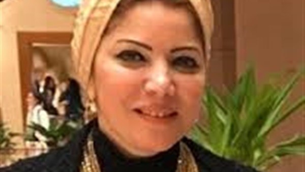 الدكتورة منال العبسي