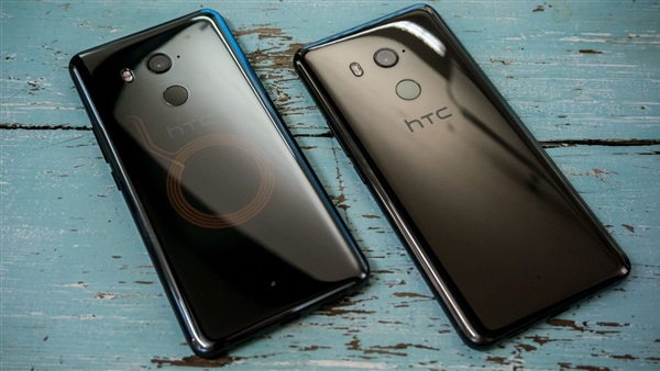 هواتف HTC