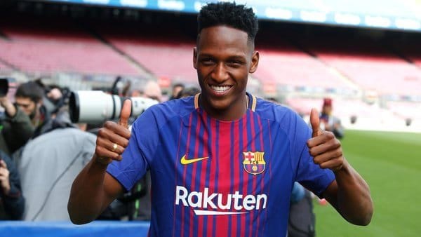 ياري مينا لاعب برشلونة