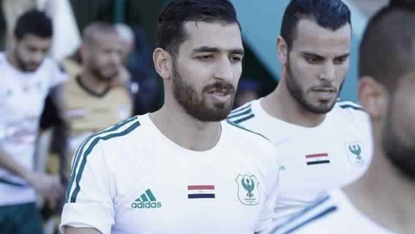 أحمد شكري لاعب المصري