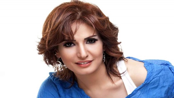 الفنانة امل رزق 