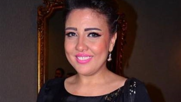 الفنانة مي كساب 