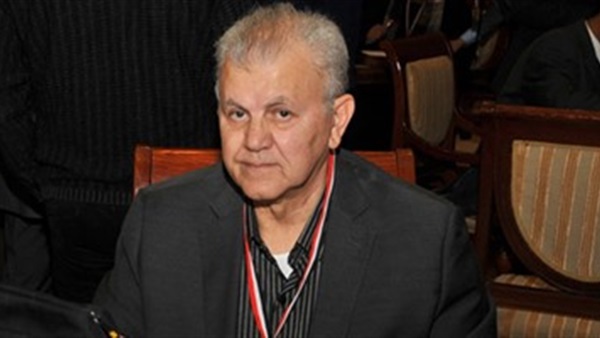 مصطفى كمال، عضو لجنة