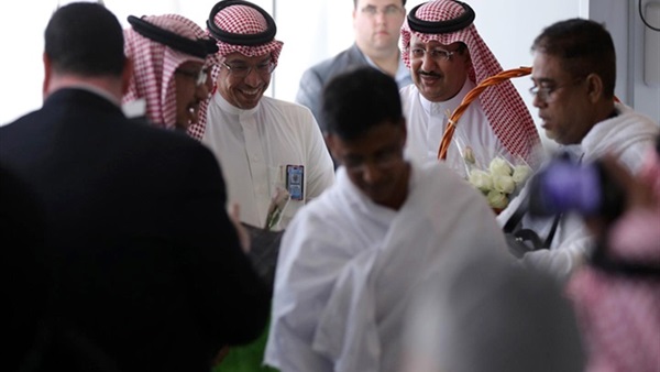 مطار جدة يستقبل فوج