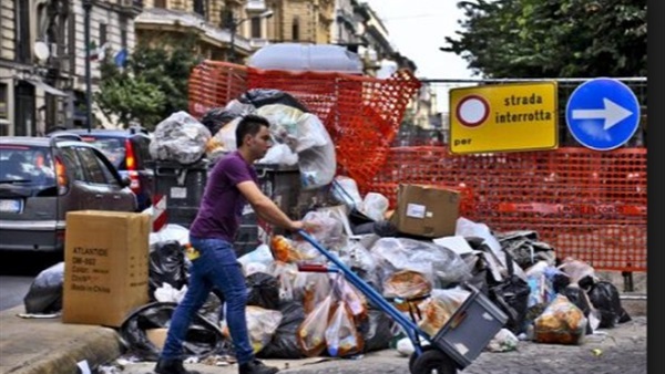 جمع القمامة في روما