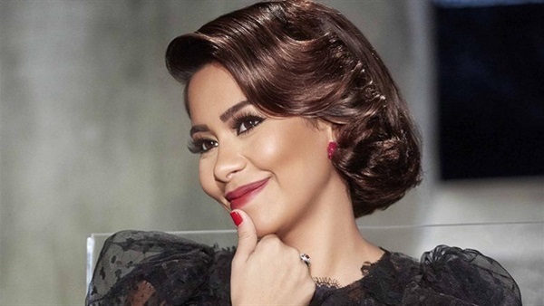 الفنانة شيرين عبد