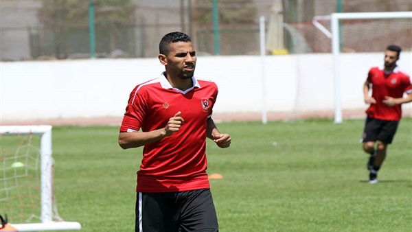 مؤمن زكريا لاعب الاهلي