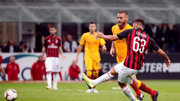 كوتروني لاعب ميلان