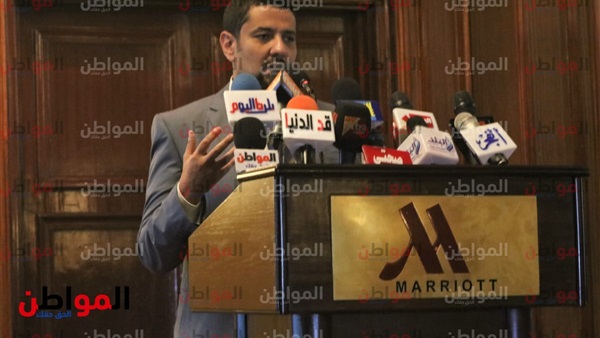 الدكتور أحمد خميس