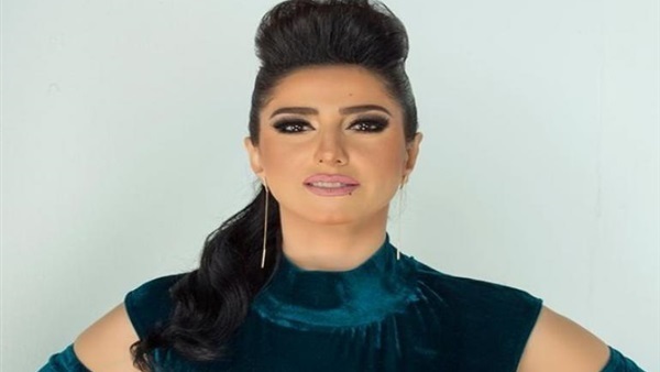 الفنانة حنان مطاوع