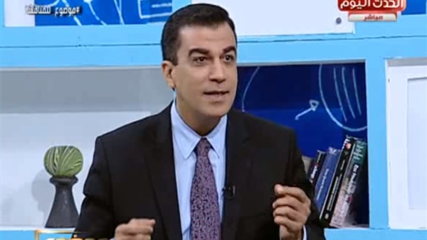 عصام توفيق، أستاذ