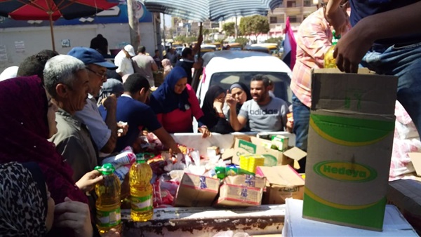 معرضا للسلع التموينية