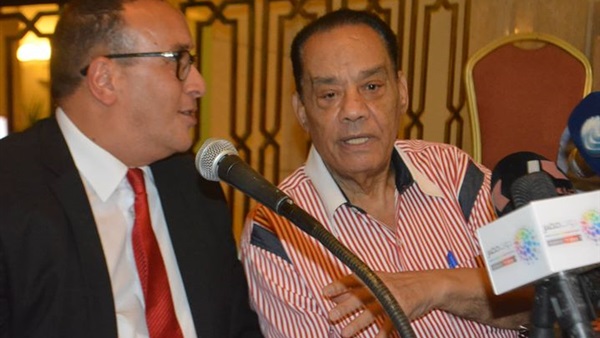 حلمى بكر
