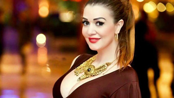 الفنانة حسناء سيف