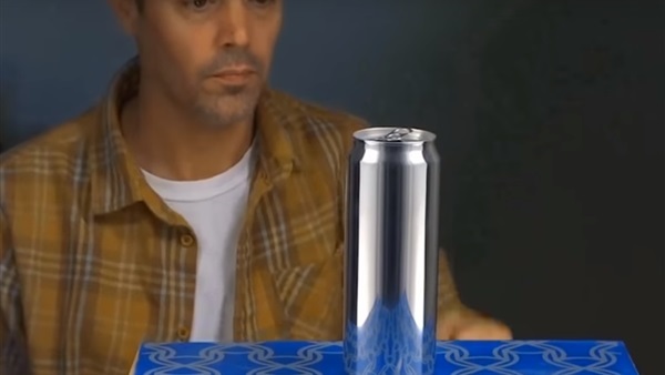 فنان أمريكي