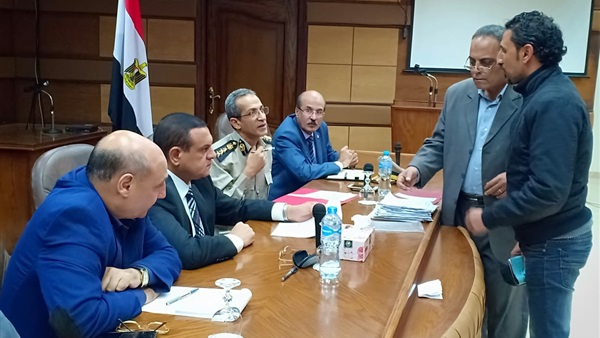 لقاء محافظ البحيرة