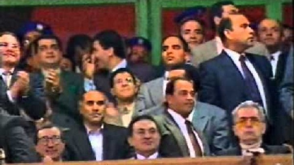صالح سليم بجوار الرئيس
