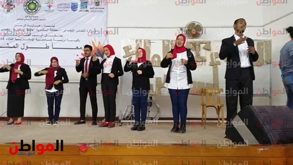 جانب من الاستعراضات