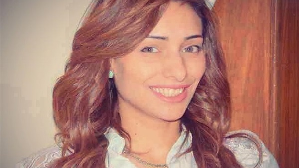 الفنانة مي ابراهيم