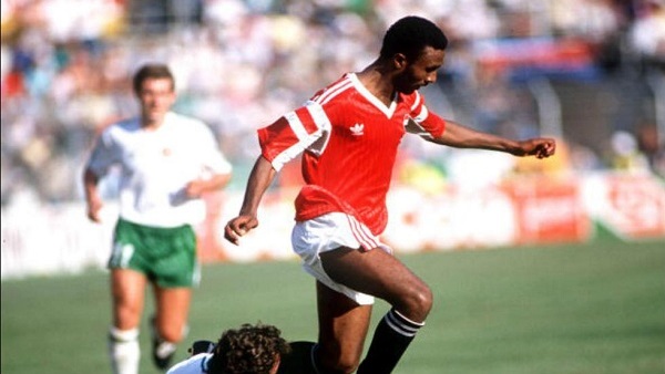 أحمد الكأس مهاجم