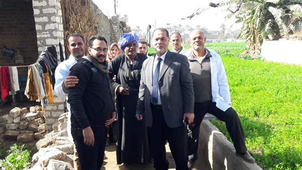 قوافل بيطرية بقرية