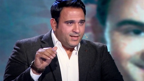 أكرم حسني