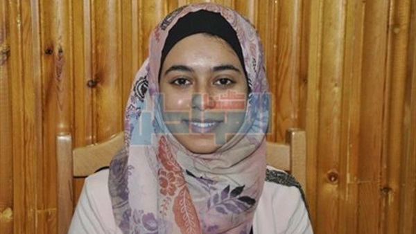 الطالبة سارة سعيد