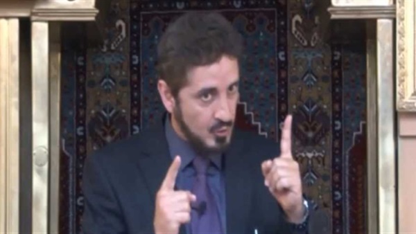 الدكتور عدنان خان