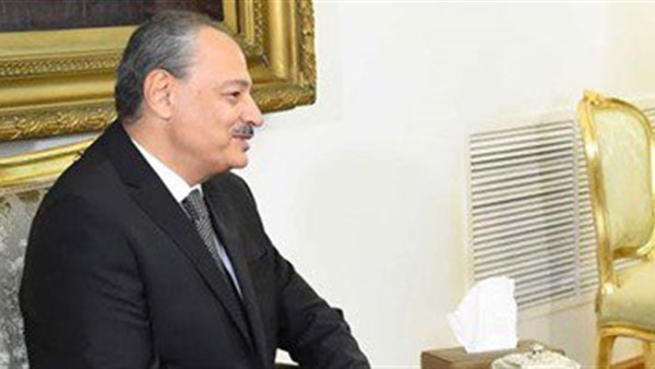 المستشار نبيل صادق