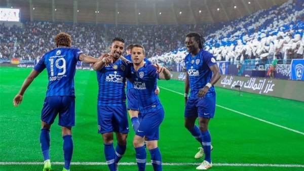 الهلال والعين