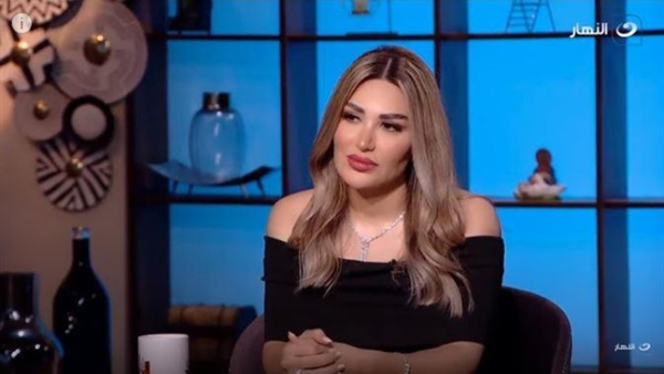 الفنانة سارة نخلة