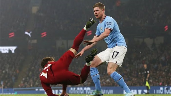 فريق ليفربول ومانشستر