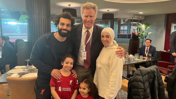 محمد صلاح مع الممثل