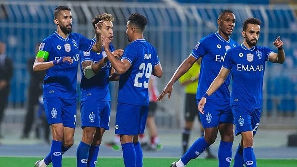 تشكيل الهلال في مواجهة