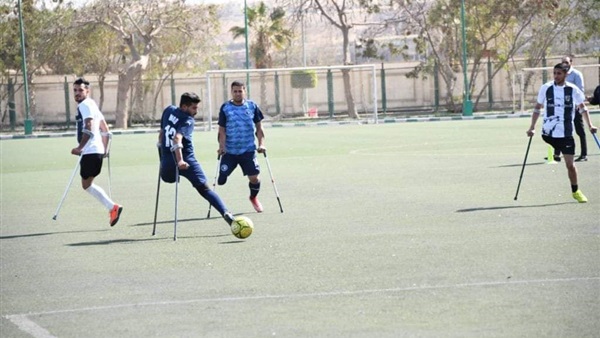 انطلاق دوري كرة القدم